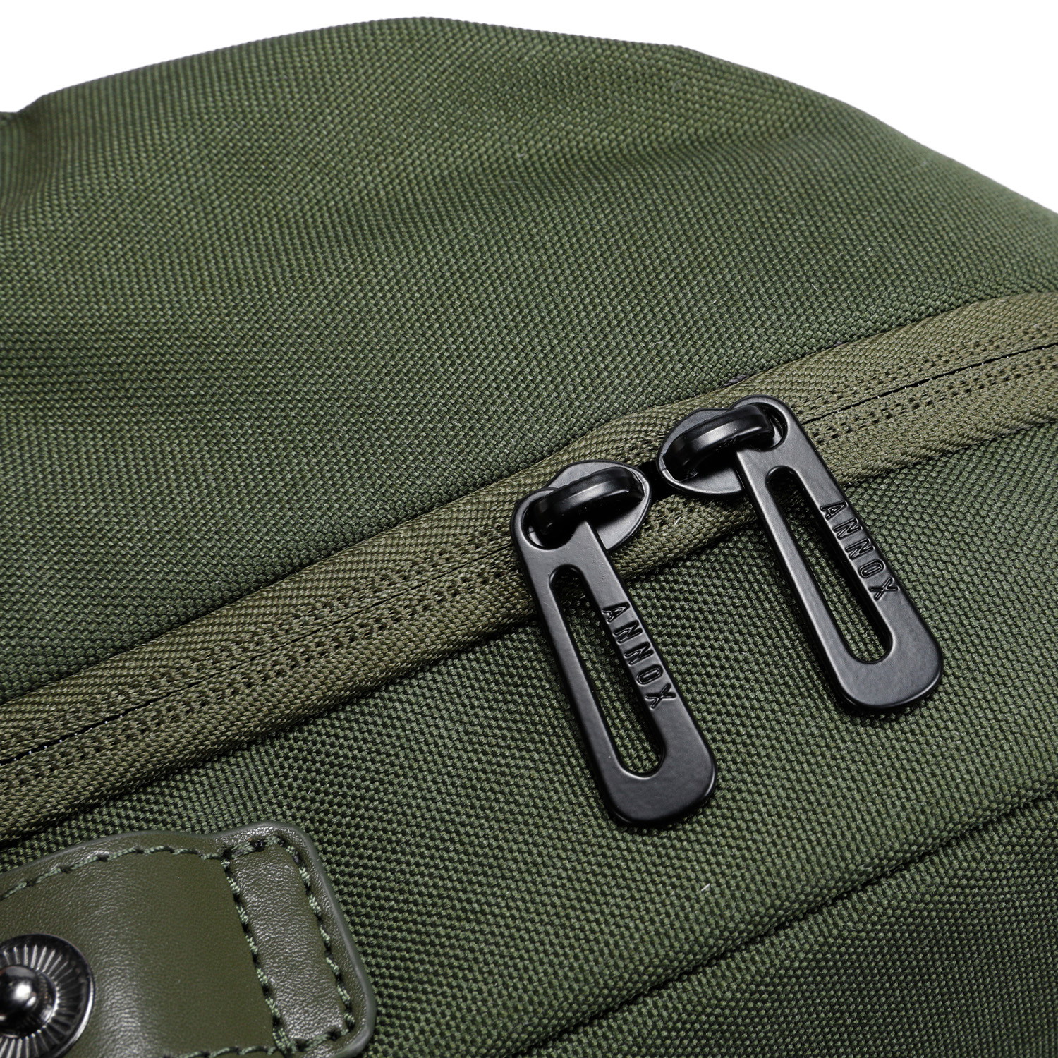 Annox Ecosmart Sling Bag – Bolsa resistente à água em material reciclado para trotinete, skate e patins