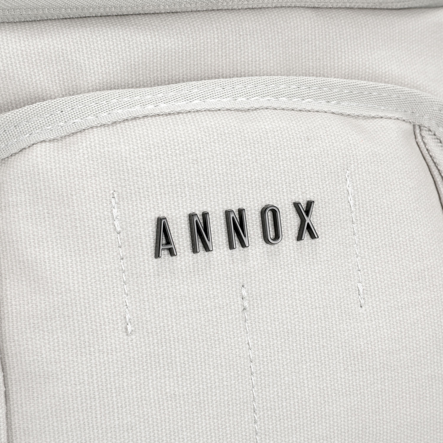 Mochila Annox Vault 28L - Resistente à água para Esqui, Desporto e Viagem