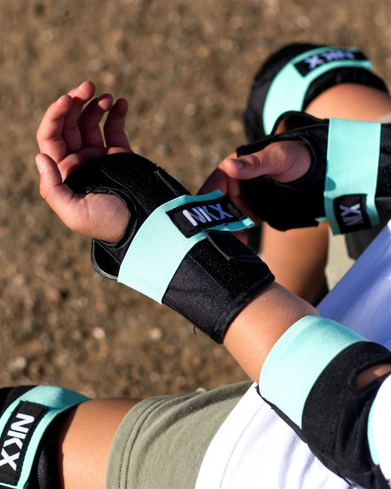NKX Kids 3-Pack Pro Protective Gear - Joelhos, Cotovelos e Muñheiras