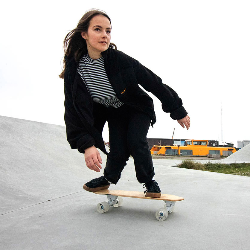 NKX Buzz Surfskate